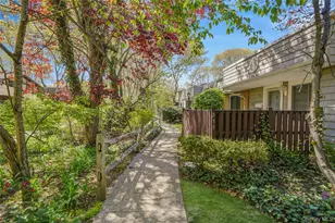255 Sagamore Hills Dr, Port Jefferson, NY 11776 - Photo 2