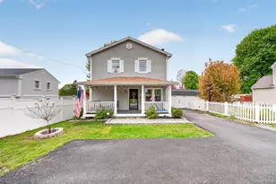 15 Roslyn Rd, Carmel, NY 10512 - Photo 1
