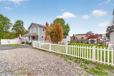 15 Roslyn Road, Carmel, NY 10512 - Photo 2