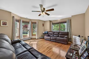 52 Capital Dr, Washingtonville, NY 10992 - Photo 4