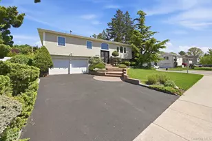 8 Herkimer Ave, Jericho, NY 11753 - Photo 2