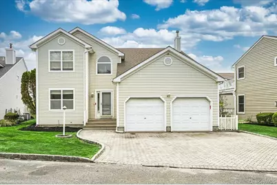 22 Spinnaker Lane, Patchogue, NY 11772 - Photo 1