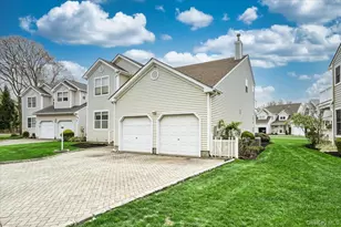 22 Spinnaker Ln, Patchogue, NY 11772 - Photo 2