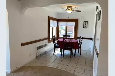 425 E Penn Street #Lower, Long Beach, NY 11561 - Photo 8