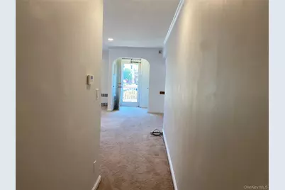 425 E Penn Street #Lower, Long Beach, NY 11561 - Photo 6