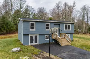 39 Dingle Daisy Rd, Monticello, NY 12701 - Photo 2
