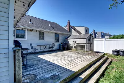 977 Brent Drive, Wantagh, NY 11793 - Photo 12