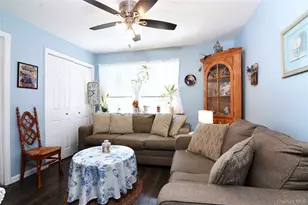 977 Brent Dr, Wantagh, NY 11793 - Photo 6