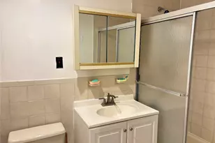 56-16 Seabury St, Elmhurst, NY 11373 - Photo 10