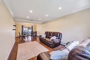 12 Charlottesville Ct, Coram, NY 11727 - Photo 6