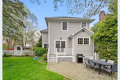 186 Murray Avenue, Larchmont, NY 10538 - Photo 18