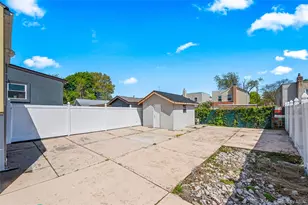 134-35 230th St, Springfield Gardens, NY 11413 - Photo 24