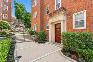 54 Sagamore Rd, Bronxville, NY 10708 - Photo 2