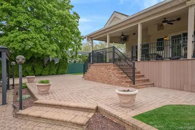 14 Penn Drive, Dix Hills, NY 11746 - Photo 6