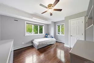 14 Penn Dr, Dix Hills, NY 11746 - Photo 20