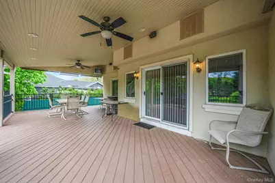 14 Penn Drive, Dix Hills, NY 11746 - Photo 8