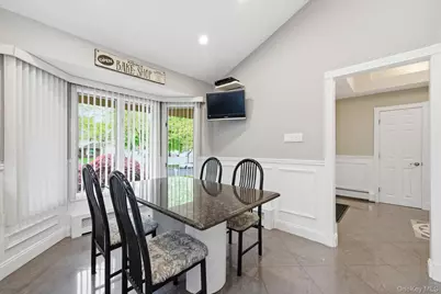 14 Penn Drive, Dix Hills, NY 11746 - Photo 12