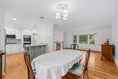32 Clintonwood Drive, New Windsor, NY 12553 - Photo 10