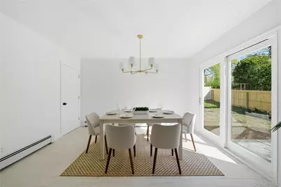 9 W 8th Street, Ronkonkoma, NY 11779 - Photo 16