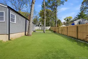 9 W 8th St, Ronkonkoma, NY 11779 - Photo 26