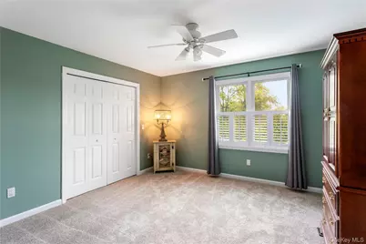 56 Lagoon Court W, South Jamesport, NY 11901 - Photo 12
