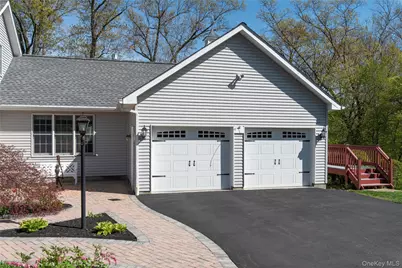 11 E Salem Road, Fishkill, NY 12524 - Photo 12