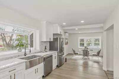 27 Landscape Drive, Wheatley Heights, NY 11798 - Photo 12