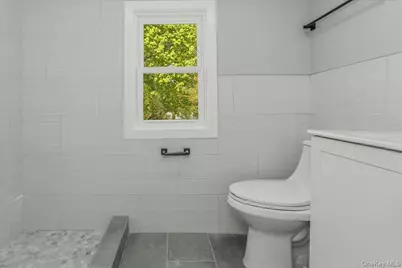 27 Landscape Drive, Wheatley Heights, NY 11798 - Photo 24