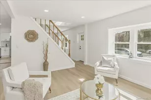 27 Landscape Dr, Wheatley Heights, NY 11798 - Photo 6