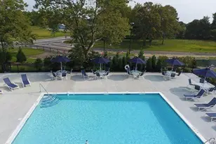 5 Hunter Dr, Central Islip, NY 11722 - Photo 26