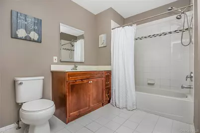 5 Hunter Drive, Central Islip, NY 11722 - Photo 14