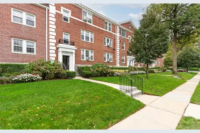 26 Hamilton Place #A2, Garden City, NY 11530 - Photo 20