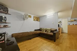 969 Gabriel Ave, Franklin Square, NY 11010 - Photo 30