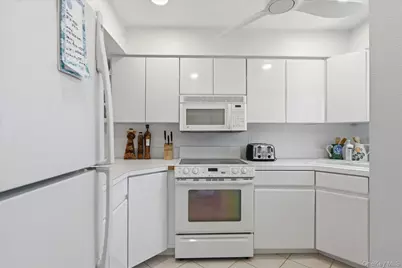 3039 Mitchell Road, Westhampton Beach, NY 11978 - Photo 12