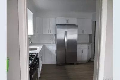 107 Mitchell Avenue #2nd Fl, Long Beach, NY 11561 - Photo 4
