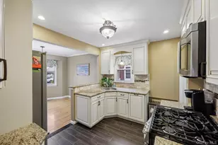 174 Semton Blvd, Franklin Square, NY 11010 - Photo 10