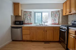 65 Minuteman Dr, Islip, NY 11716 - Photo 16