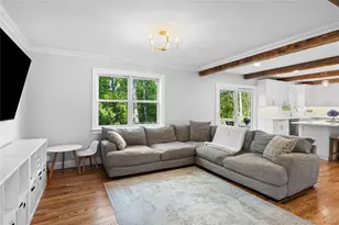 270 Nassau Rd, Huntington, NY 11743 - Photo 12