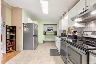 978 W Dover Road, Pawling, NY 12564 - Photo 8