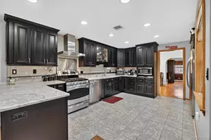69 S Airmont Rd, Airmont, NY 10901 - Photo 10