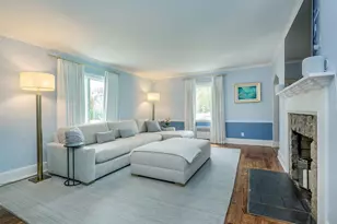 81 Huntington Rd, Garden City, NY 11530 - Photo 4