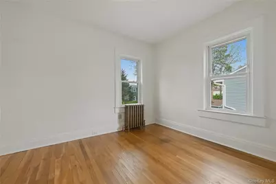 88 Coles Street, Glen Cove, NY 11542 - Photo 20