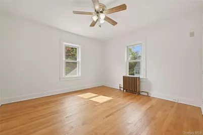 88 Coles Street, Glen Cove, NY 11542 - Photo 22