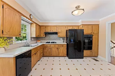 20 Cornell Drive, Hartsdale, NY 10530 - Photo 6