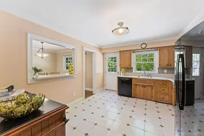 20 Cornell Drive, Hartsdale, NY 10530 - Photo 8