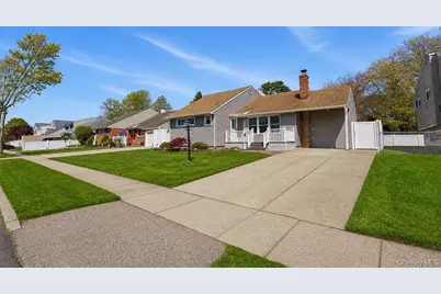 27 Jane Drive, North Babylon, NY 11703 - Photo 20