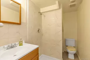 2606 Beach Dr, Merrick, NY 11566 - Photo 16