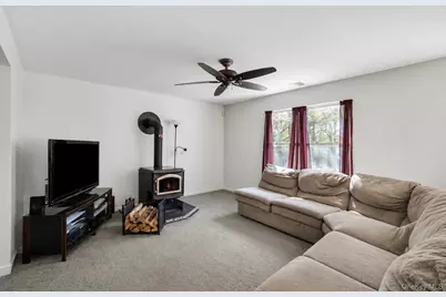 32 Prince Road, Rocky Point, NY 11778 - Photo 12