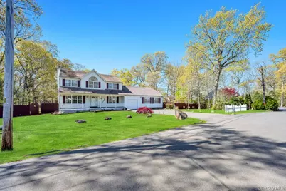 32 Prince Road, Rocky Point, NY 11778 - Photo 4