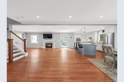 9 Old Colony Lane, Great Neck, NY 11023 - Photo 4